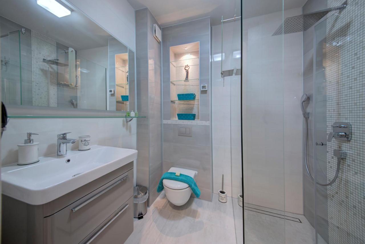 Bajova Kula Luxury Residences Kotor Bagian luar foto