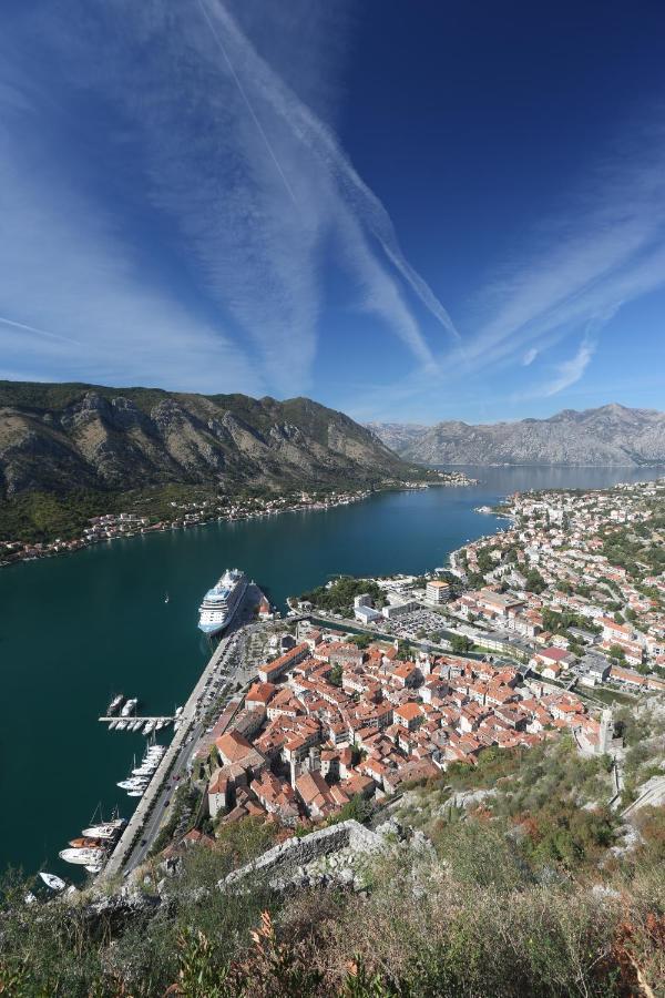 Bajova Kula Luxury Residences Kotor Bagian luar foto